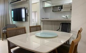 EC1003 - Apartamento com varanda e belíssima vista