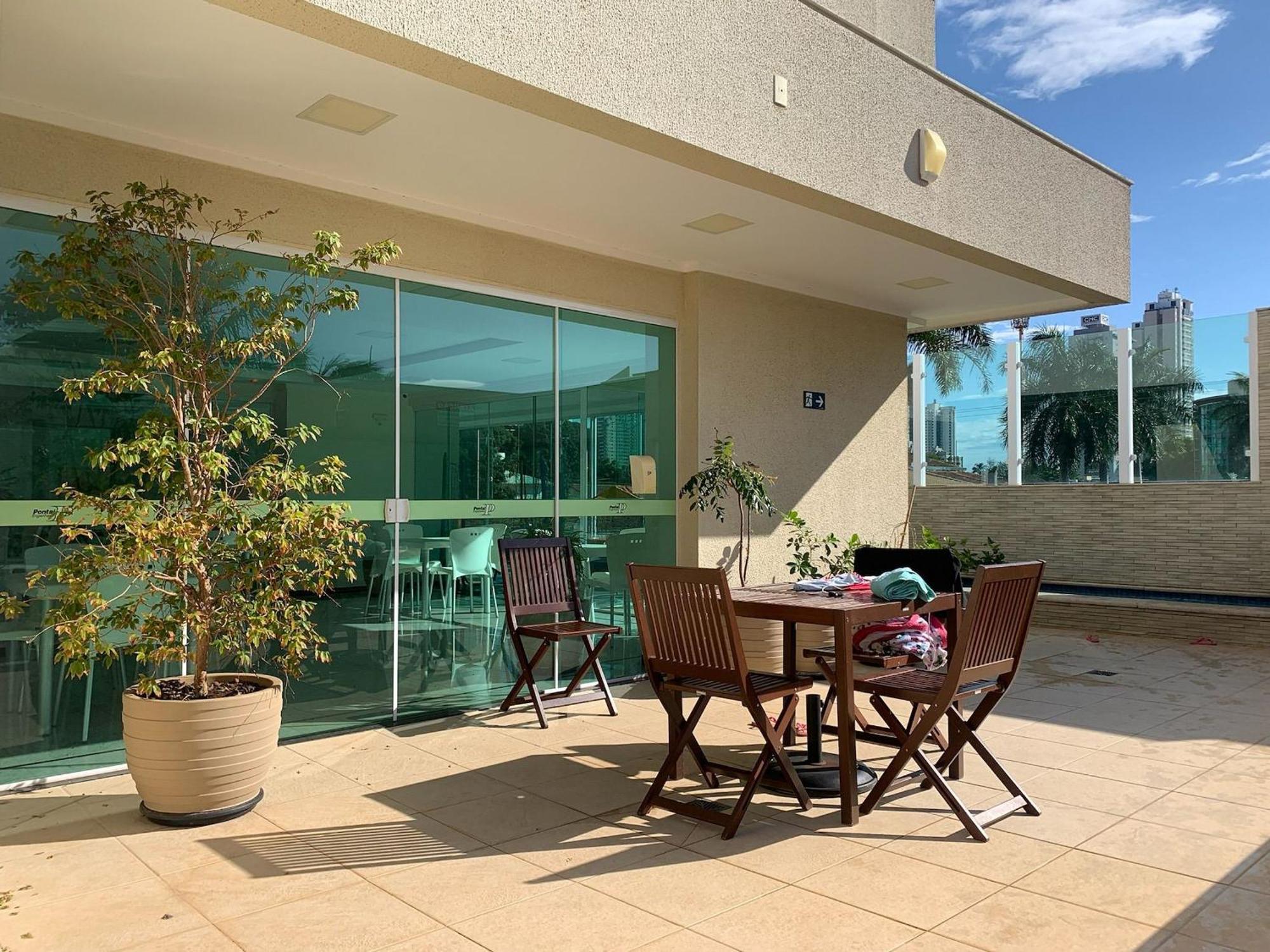 EC1003 - Apartamento com varanda e belíssima vista Goiânia Exterior foto
